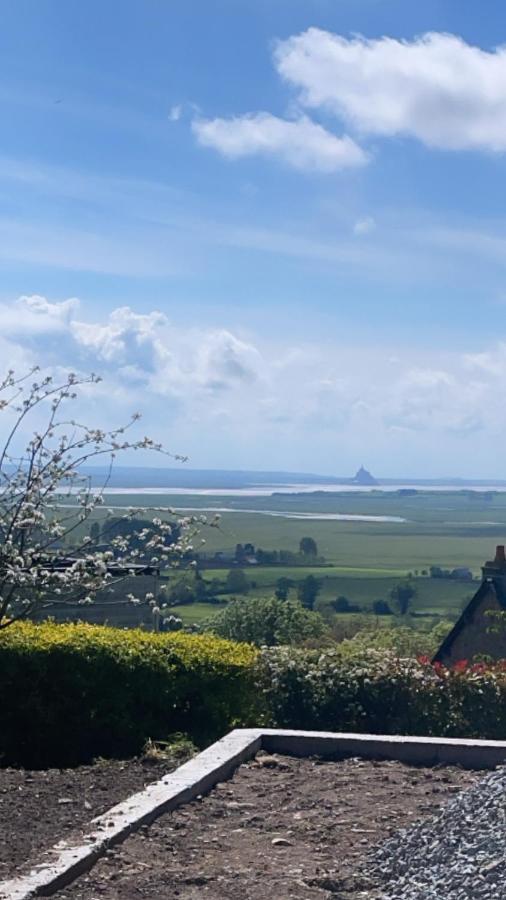 La Butte - Maison De Vacances Avranches Avec Vue Sur Le Mont Saint Michel 勒瓦尔圣贝尔 外观 照片