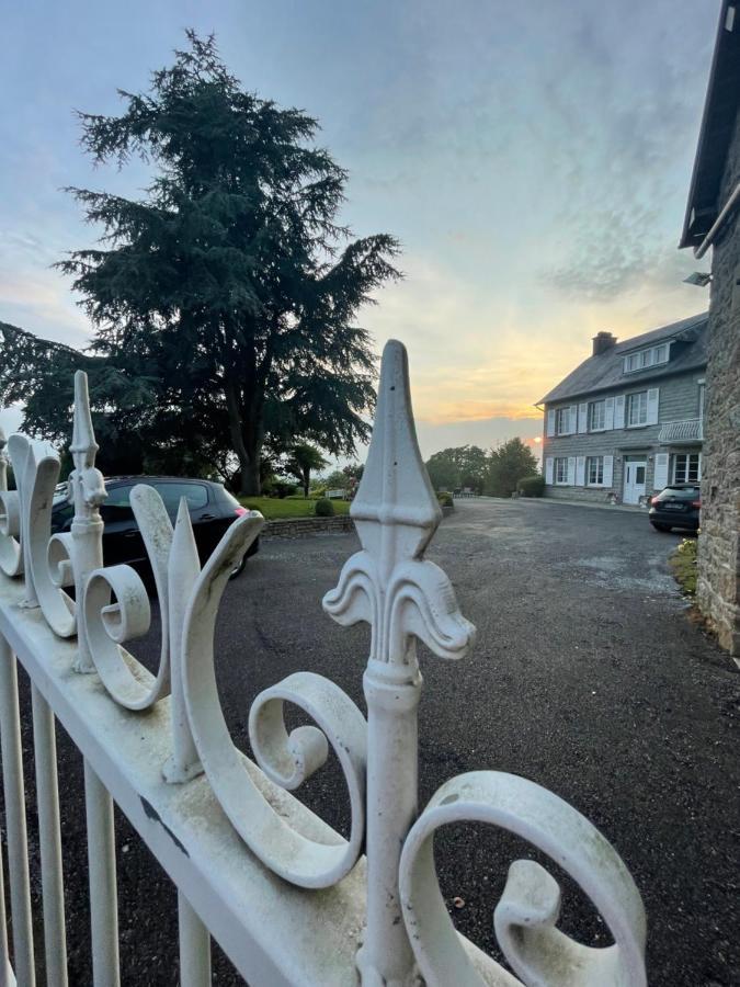 La Butte - Maison De Vacances Avranches Avec Vue Sur Le Mont Saint Michel 勒瓦尔圣贝尔 外观 照片